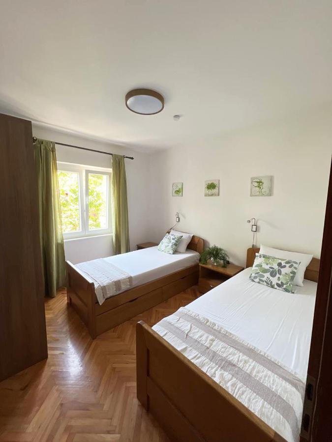 Villa Domus Maria With Swimming Pool And Free Parking à Banjole Extérieur photo
